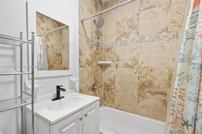 417 NE 26th St #5, Miami, FL 33137 - Photo 12