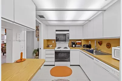 4000 Towerside Ter #1210, Miami, FL 33138 - Photo 12