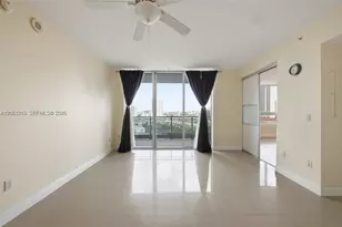 90 SW 3rd St, Miami, FL 33130 - Photo 12