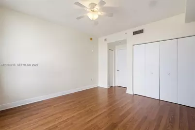 90 SW 3rd St #1409, Miami, FL 33130 - Photo 20