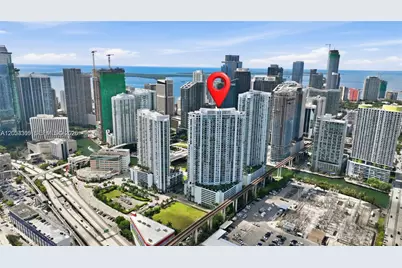 90 SW 3rd St #1409, Miami, FL 33130 - Photo 2