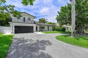 3261 Seaward Dr, Lauderdale by the Sea, FL 33062 - Photo 2