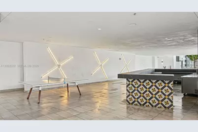 230 NE 4th Street #J1, Miami, FL 33132 - Photo 6
