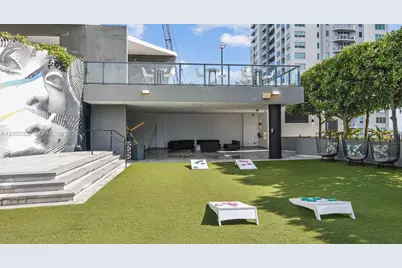 230 NE 4th Street #J1, Miami, FL 33132 - Photo 4