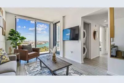230 NE 4th Street #J1, Miami, FL 33132 - Photo 24