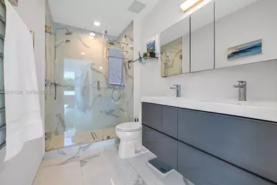 50 S Pointe Dr #510, Miami Beach, FL 33139 - Photo 10