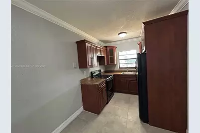 1925 Madison St #5, Hollywood, FL 33020 - Photo 6