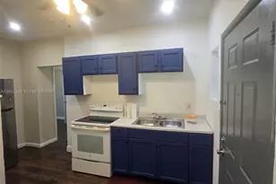 1008 N 18th Ct, Hollywood, FL 33020 - Photo 18