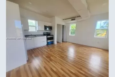 101 SE 2nd St #2, Dania Beach, FL 33004 - Photo 2