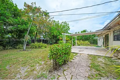 5001 NW 179th Ter, Miami Gardens, FL 33055 - Photo 22