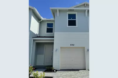 694 SE Lake Falls St, Port Saint Lucie, FL 34984 - Photo 2