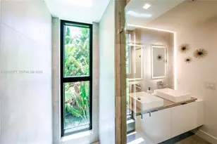 1930 Bay Dr, Miami Beach, FL 33141 - Photo 16