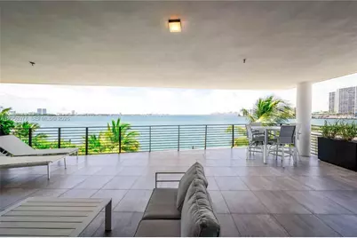 1930 Bay Dr #PH 2, Miami Beach, FL 33141 - Photo 1