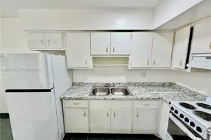 905 SE 13th St, Fort Lauderdale, FL 33316 - Photo 6