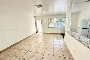 905 SE 13th St, Fort Lauderdale, FL 33316 - Photo 10