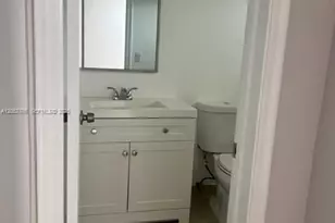 4165 SW 67th Ave, Davie, FL 33314 - Photo 10