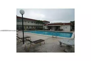 4165 SW 67th Ave, Davie, FL 33314 - Photo 14