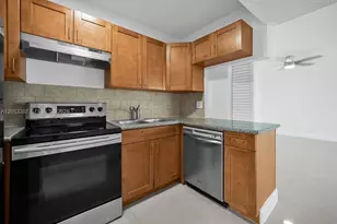 572 SW Kathy Ct, Margate, FL 33068 - Photo 12