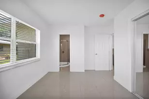 572 SW Kathy Ct, Margate, FL 33068 - Photo 20