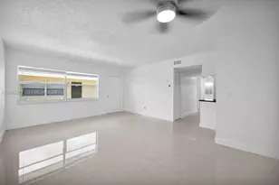 572 SW Kathy Ct, Margate, FL 33068 - Photo 6