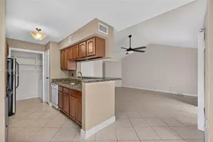 995 Riverside Dr, Coral Springs, FL 33071 - Photo 8