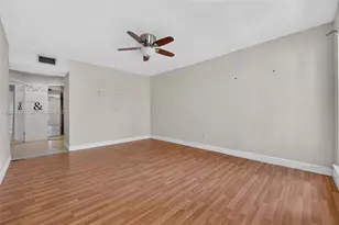995 Riverside Dr, Coral Springs, FL 33071 - Photo 14