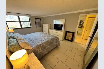 2625 Collins Ave #320, Miami Beach, FL 33140 - Photo 6