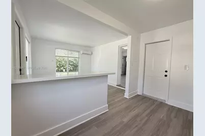520 SW 5th St #2, Hallandale Beach, FL 33009 - Photo 4