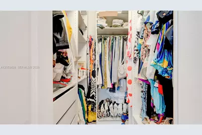 953 NE 211th St, Miami, FL 33179 - Photo 28