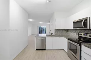 2066 Madeira Dr, Weston, FL 33327 - Photo 10