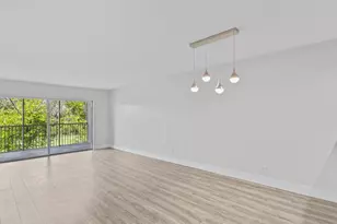 3150 N Palm Aire Dr, Pompano Beach, FL 33069 - Photo 12