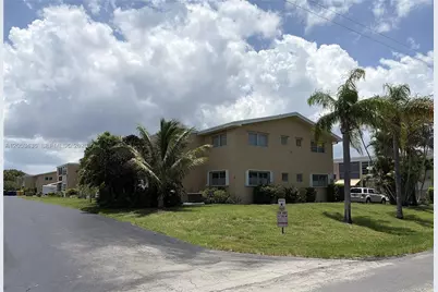 2131 NE 1st Ct #103, Boynton Beach, FL 33435 - Photo 10