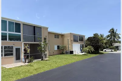 2131 NE 1st Ct #103, Boynton Beach, FL 33435 - Photo 6