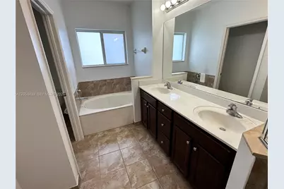 2342 SE 16th Ter, Homestead, FL 33035 - Photo 16