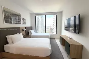 159 NE 6th St, Miami, FL 33132 - Photo 14