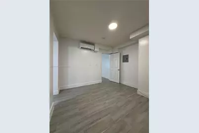 60 NW 71st St #6, Miami, FL 33150 - Photo 4