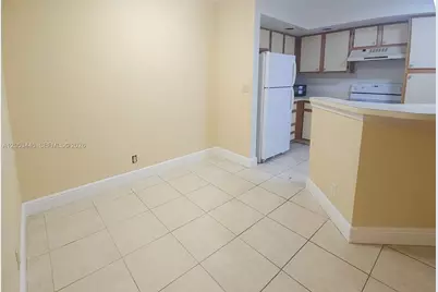 3310 N Pinewalk Dr N #1825, Margate, FL 33063 - Photo 4