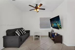 22019 SW 92nd Pl, Cutler Bay, FL 33190 - Photo 10