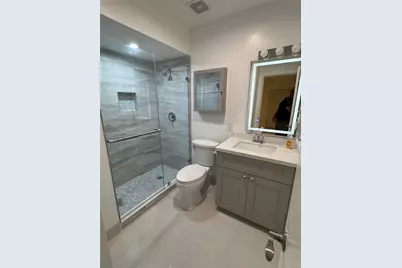 105-107 NE 30th Ct, Wilton Manors, FL 33334 - Photo 18