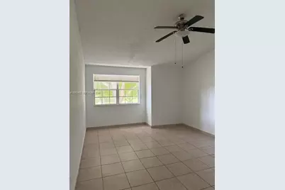18314 NW 68th Ave #K, Hialeah, FL 33015 - Photo 6
