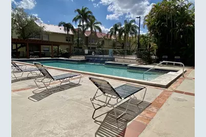 18314 NW 68th Ave #K, Hialeah, FL 33015 - Photo 4
