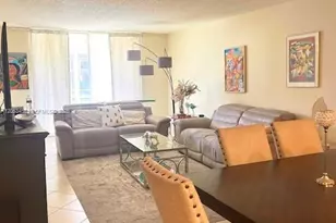 361 S Hollybrook Dr, Pembroke Pines, FL 33025 - Photo 2