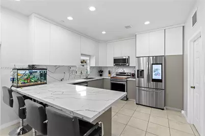 25501 SW 132nd Ave, Homestead, FL 33032 - Photo 4