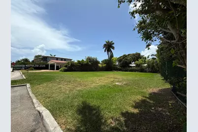 1310 95th St, Bay Harbor Islands, FL 33154 - Photo 16