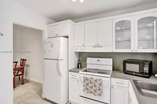 2040 NW 81st Ave, Pembroke Pines, FL 33024 - Photo 2