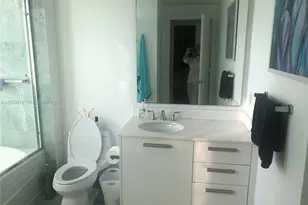 1050 Brickell Ave, Miami, FL 33131 - Photo 8
