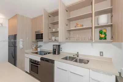 2301 Collins Ave #541, Miami Beach, FL 33139 - Photo 18