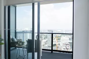 159 NE 6th St, Miami, FL 33132 - Photo 24