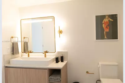 159 NE 6th St #4704, Miami, FL 33132 - Photo 20