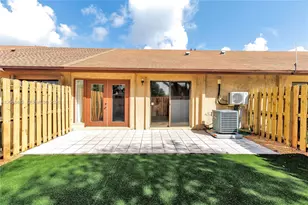 11061 NW 38th Pl, Sunrise, FL 33351 - Photo 32